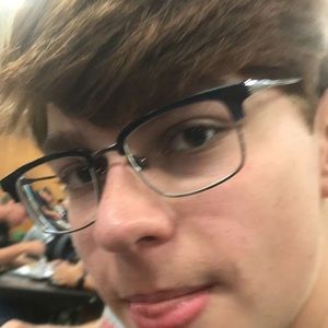 Meet your Posher, Zach